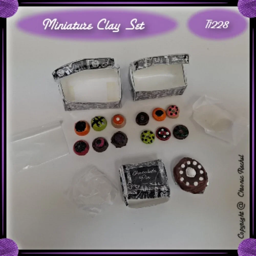 3-Pack Halloween Themed Donuts, Cakes and Pie